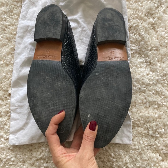 Robert Clergerie Paris Croc Embossed Black Slides - Picture 3 of 3